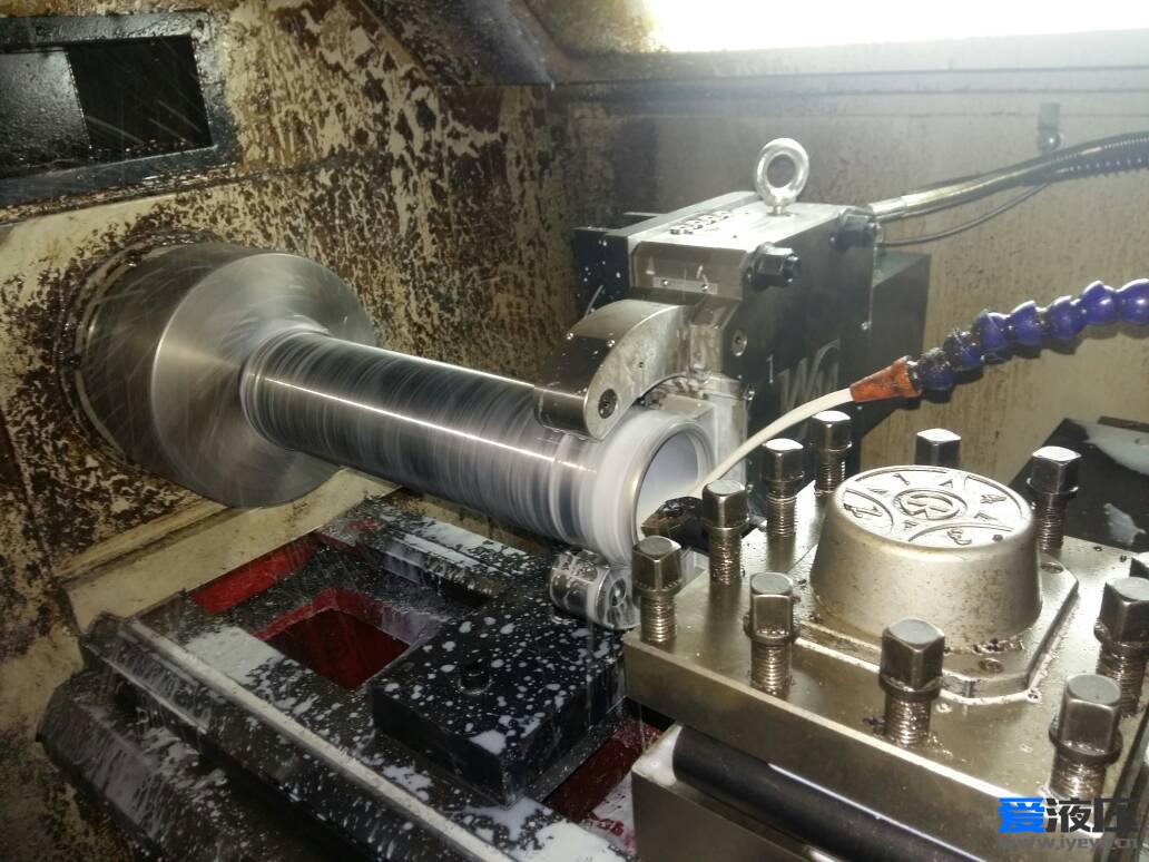 液压自定心中心架-供求信息-爱液压论坛