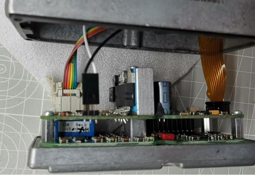 图1 D633拆开照片.png