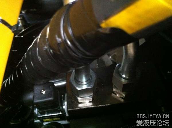 Manifolds 605.jpg
