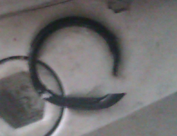 请教螺纹插式单向阀O形密封圈被憋出来（冲出来）是怎么回事呢