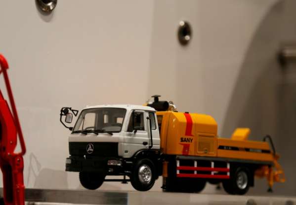 来bauma China看什么—车模