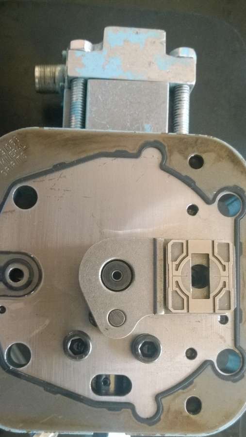 电液伺服变量机构