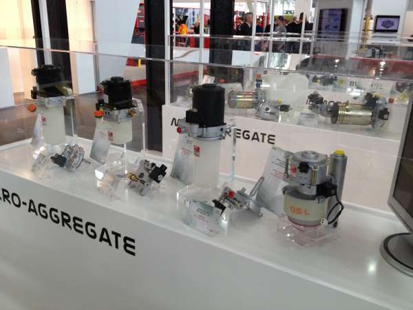 法国HPI 2014德国汉诺威CeMAT参展图片