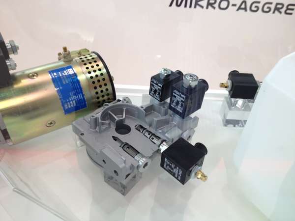 法国HPI 2014德国汉诺威CeMAT参展图片