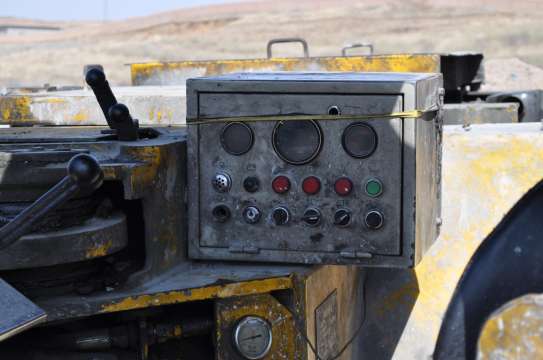 金属矿用铲运机加装遥控系统技术分享