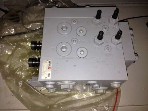 谁来帮我看看这个是干嘛用的，顺便卖掉。