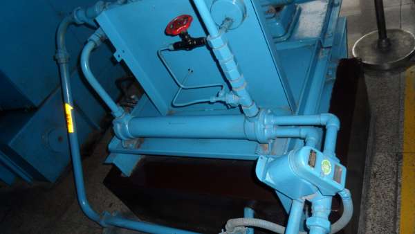 求助：哪位高手知道这个是什么？另外再补充两张前后照片！