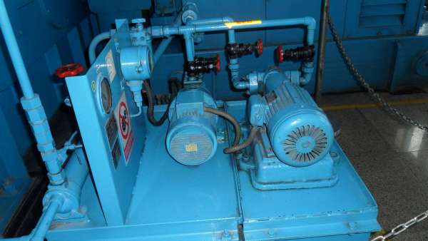 求助：哪位高手知道这个是什么？另外再补充两张前后照片！