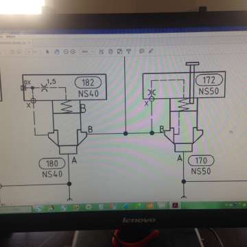 请问这是什么样的单向阀，工作原理是什么？